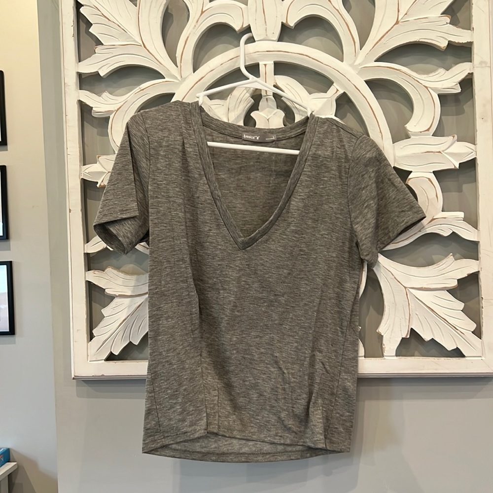 Grey v neck crop top